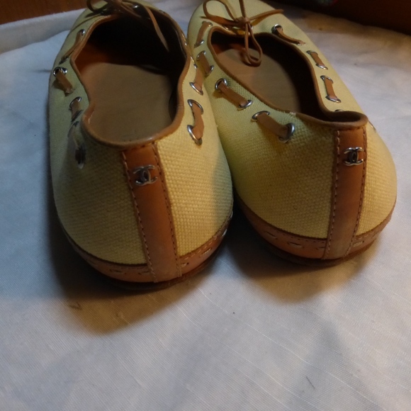 chanel flats 38.5 yellow canvas ballet shoes brown leather trim - Picture 5 of 7